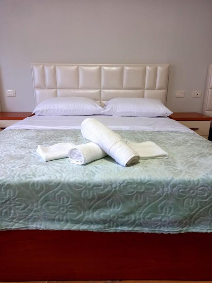 Ryan'S Hotel Shëngjin エクステリア 写真