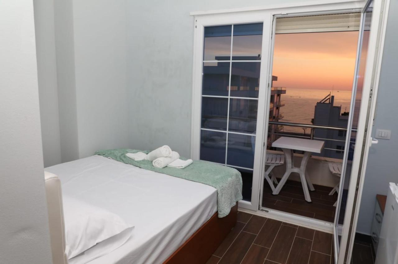 Ryan'S Hotel Shëngjin エクステリア 写真
