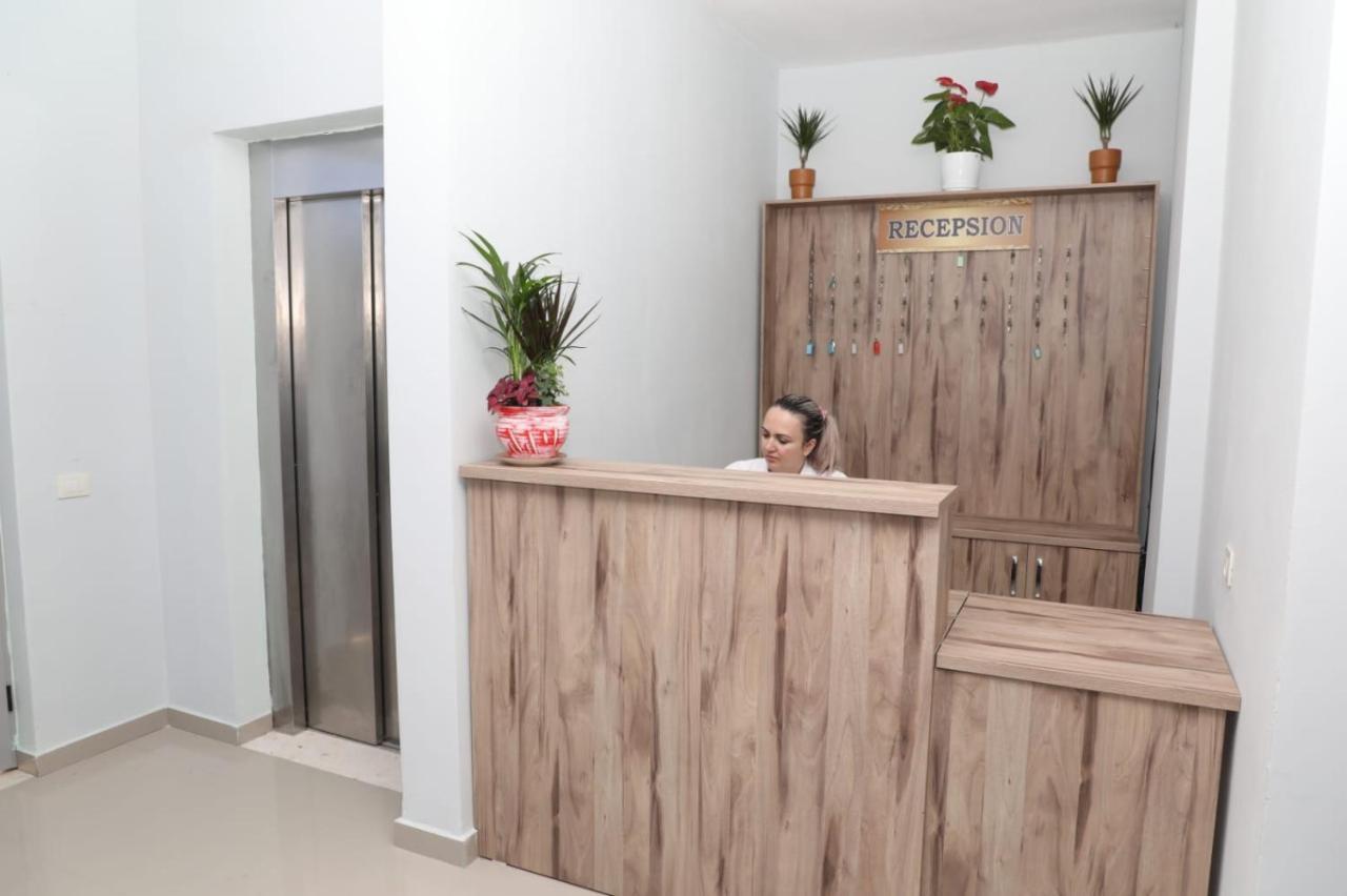 Ryan'S Hotel Shëngjin エクステリア 写真