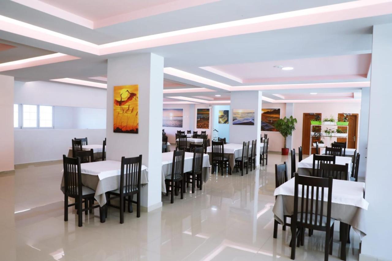 Ryan'S Hotel Shëngjin エクステリア 写真